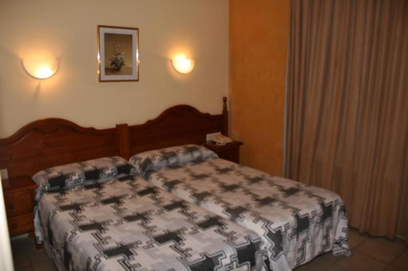 Hotel Sucara La Cortinada Oda fotoğraf
