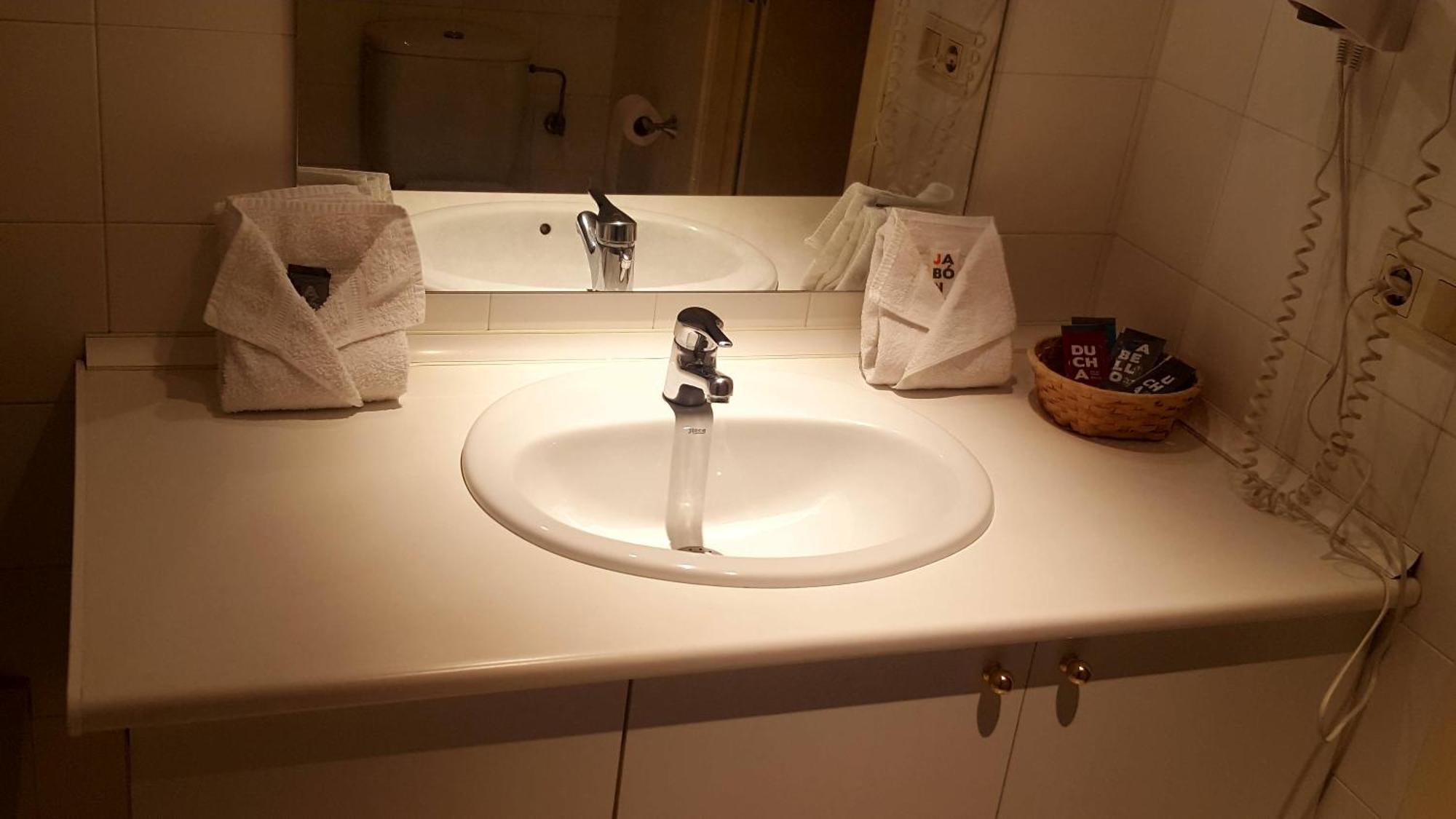 Hotel Sucara La Cortinada Dış mekan fotoğraf